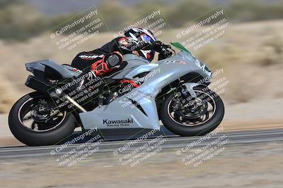 media/Dec-04-2025-Racers Edge (Thu) [[5ebc9f124d]]/3-B Group/2-Session 1 (Turn 4 Entry)/